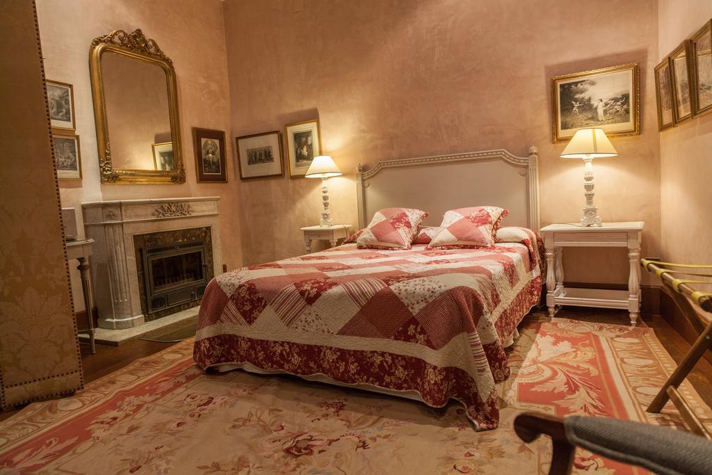 Palacio Chaves Hotel Трухильо Екстериор снимка