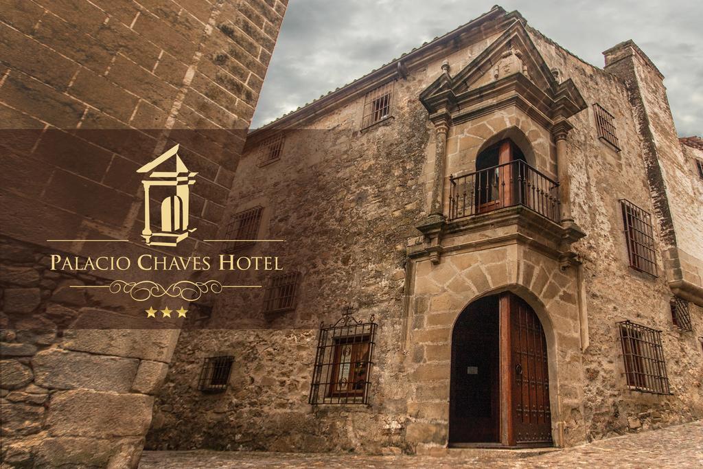 Palacio Chaves Hotel Трухильо Екстериор снимка